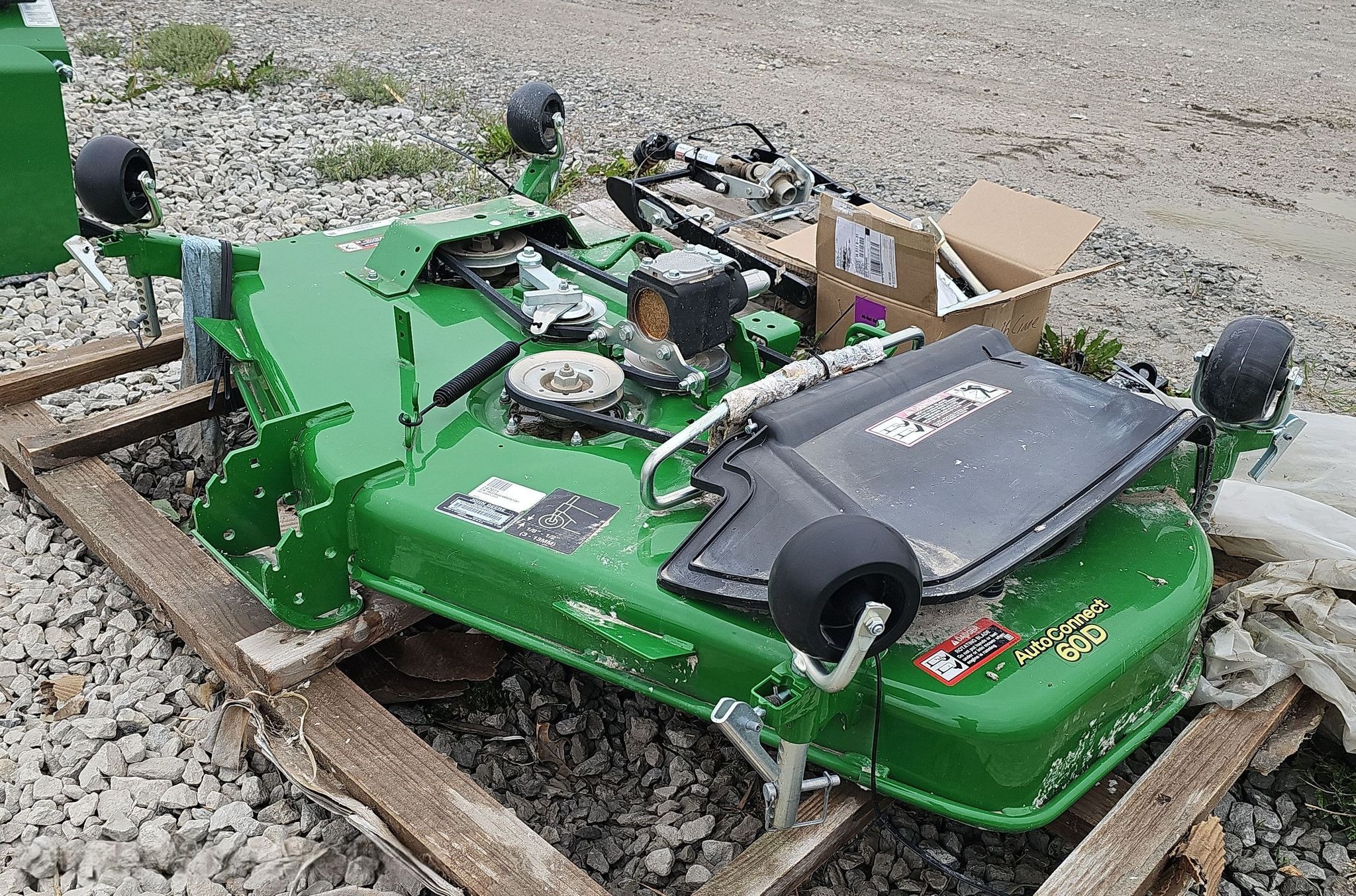 2021 John Deere AutoConnect 60D Mower Deck - Image 1