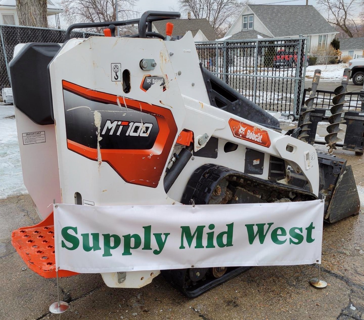 2021 Bobcat MT100 Compact Utility Loader thumbnail 4