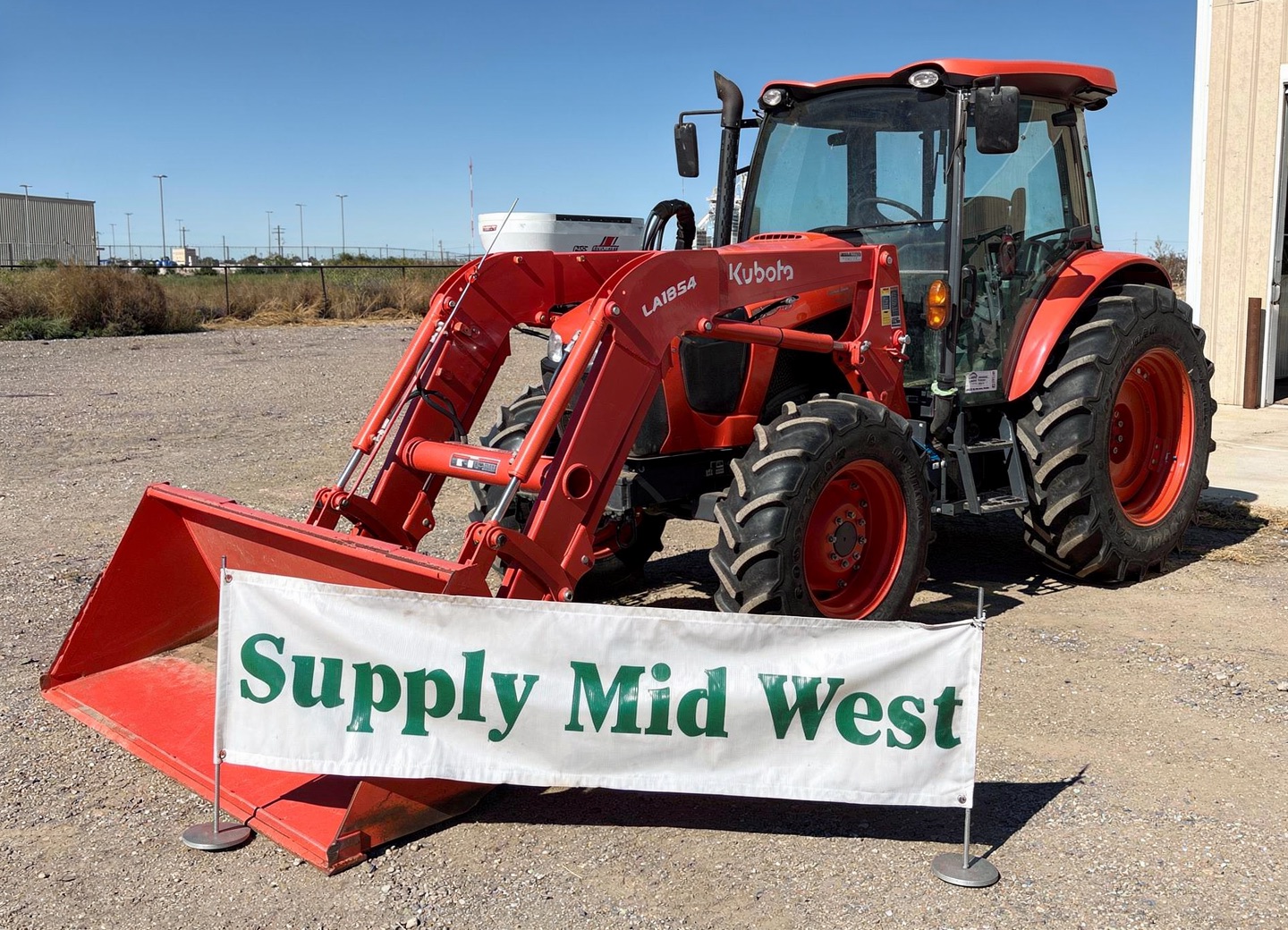 2022 Kubota M5-111D MFWD Tractor - Image 1