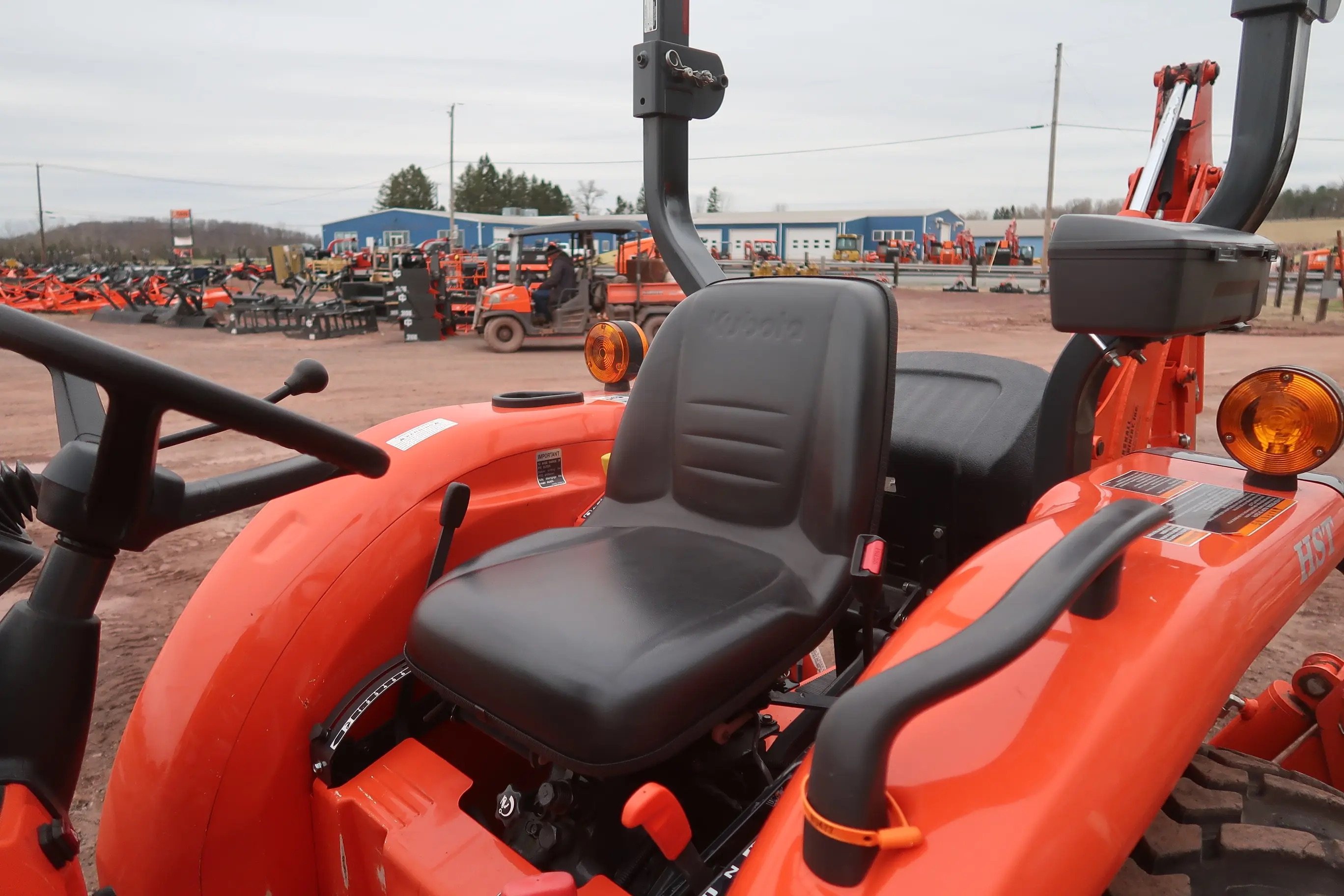 2023 Kubota L2501HST thumbnail 8